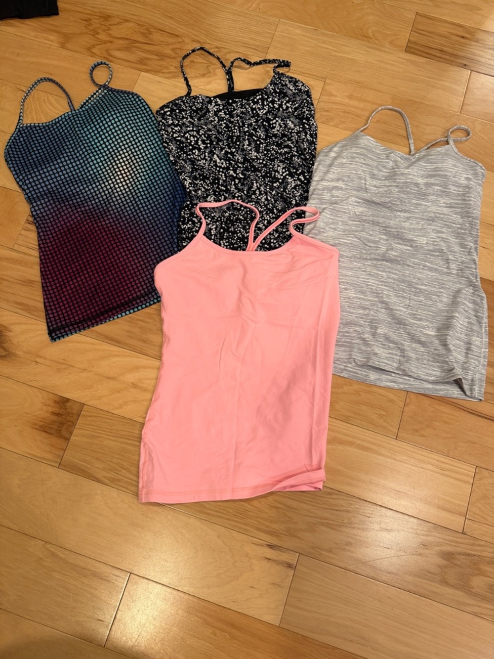 Lululemon racer back tank bundle